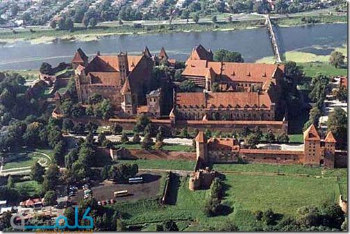 10-largest-castles