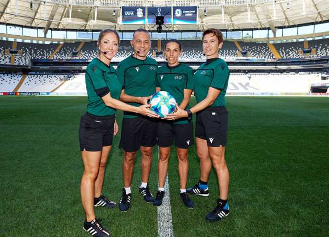 For the first time in history, a woman today leads the match between Liverpool and Chelsea in the Super Cup final of Europe